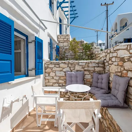 Valeli One * Naousa (Paros)