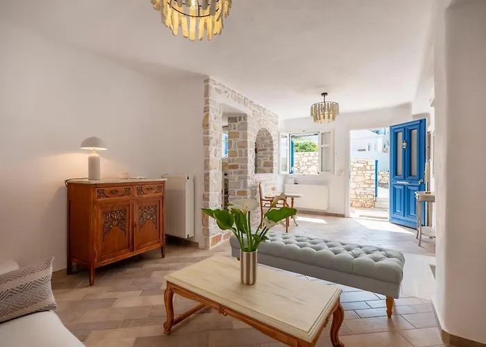 Valeli One Nyaraló Náusza