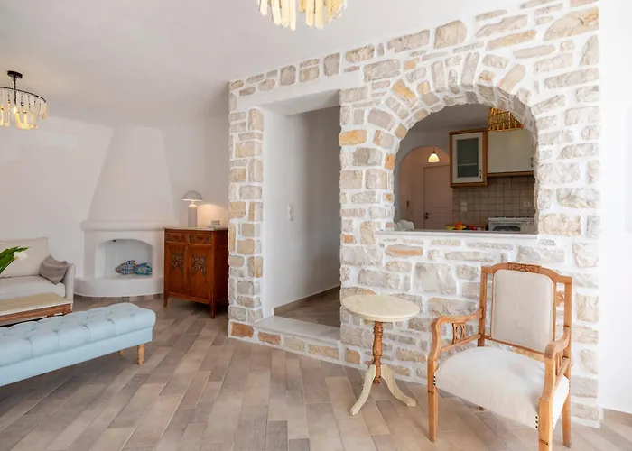 Nyaraló Valeli One Náusza